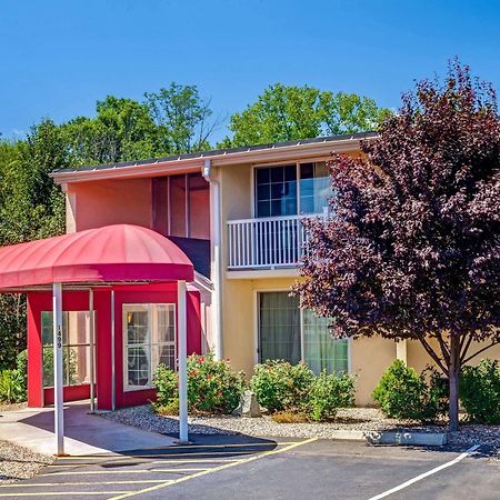 Homespring Inn & Studios - Hartford South - Rocky Hill Exterior foto